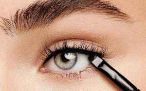 ترفندهای کشیدن خط چشم مایع