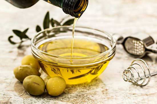 مرطوب کننده طبیعی برای پوست خشک صورت و بدن