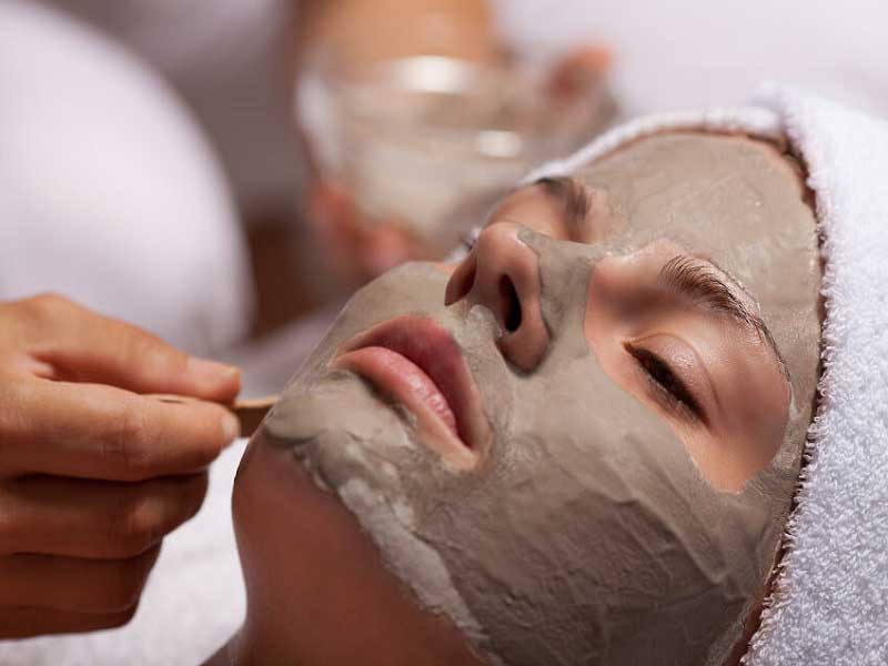 پاکسازی پوست با استفاده از ماسک صورت
