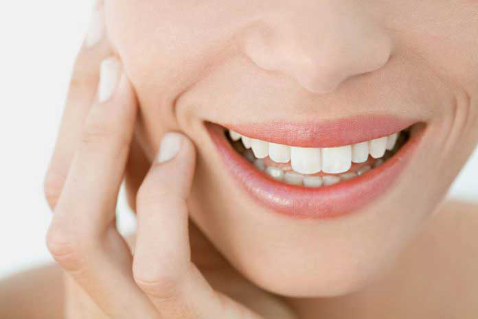 روش هایی برای از بین بردن چین و چروک دور لب